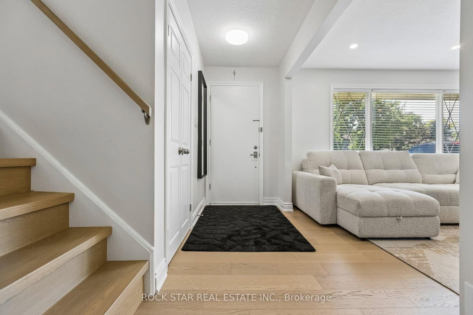 130 Hudson Crescent thumbnail 3