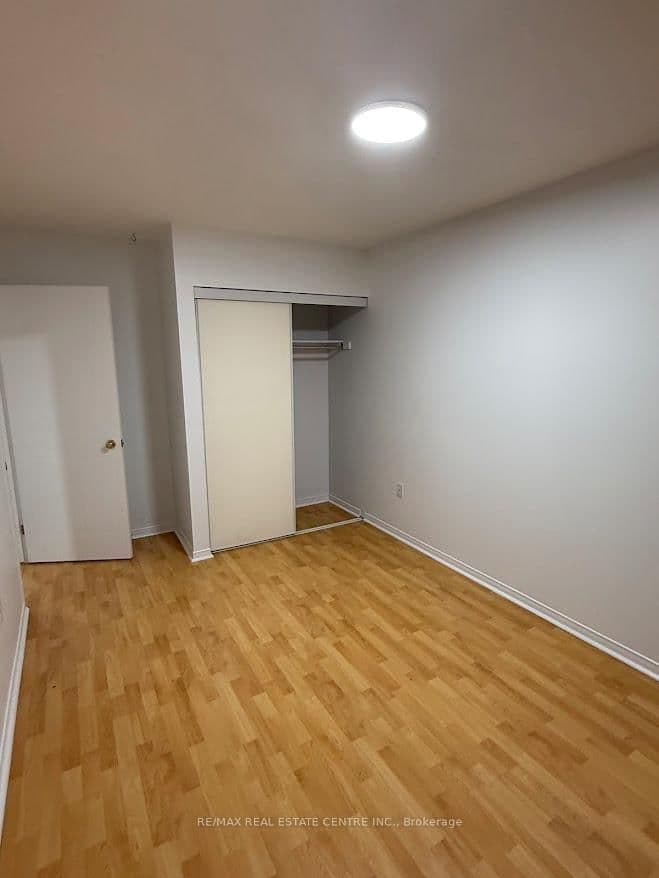 185 Highland Crescent, Unit 1 thumbnail 14