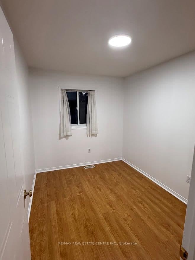 185 Highland Crescent, Unit 1 thumbnail 16