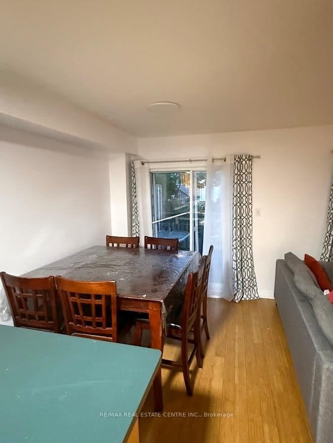 185 Highland Crescent, Unit 1 thumbnail 8