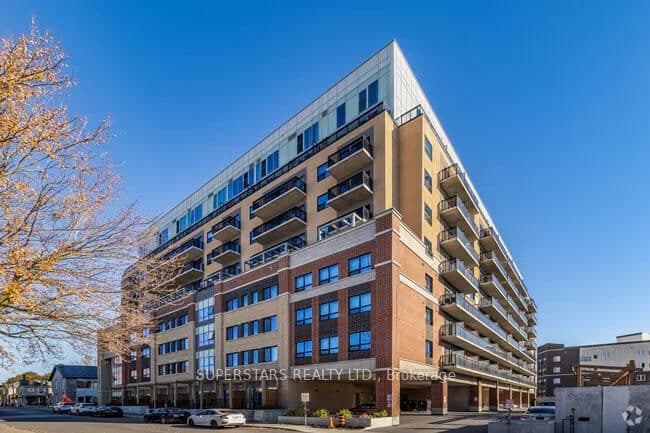 #1012 - 652 Princess Street