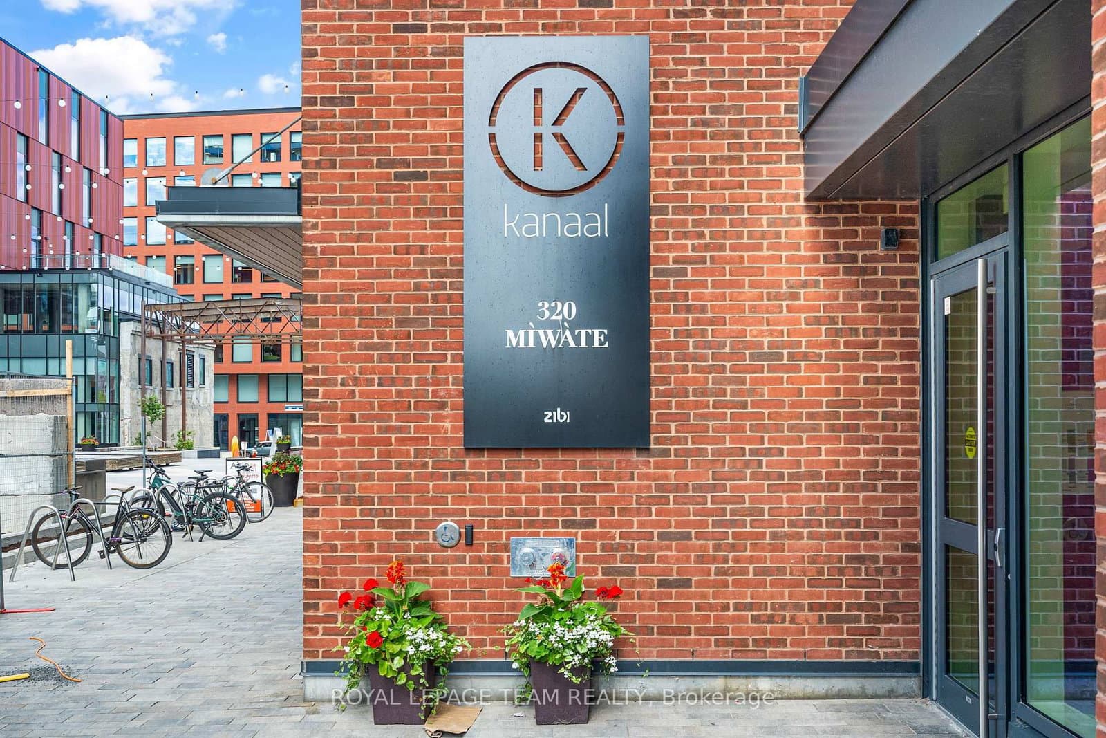 320 MIWATE Private, Unit 204 thumbnail 3