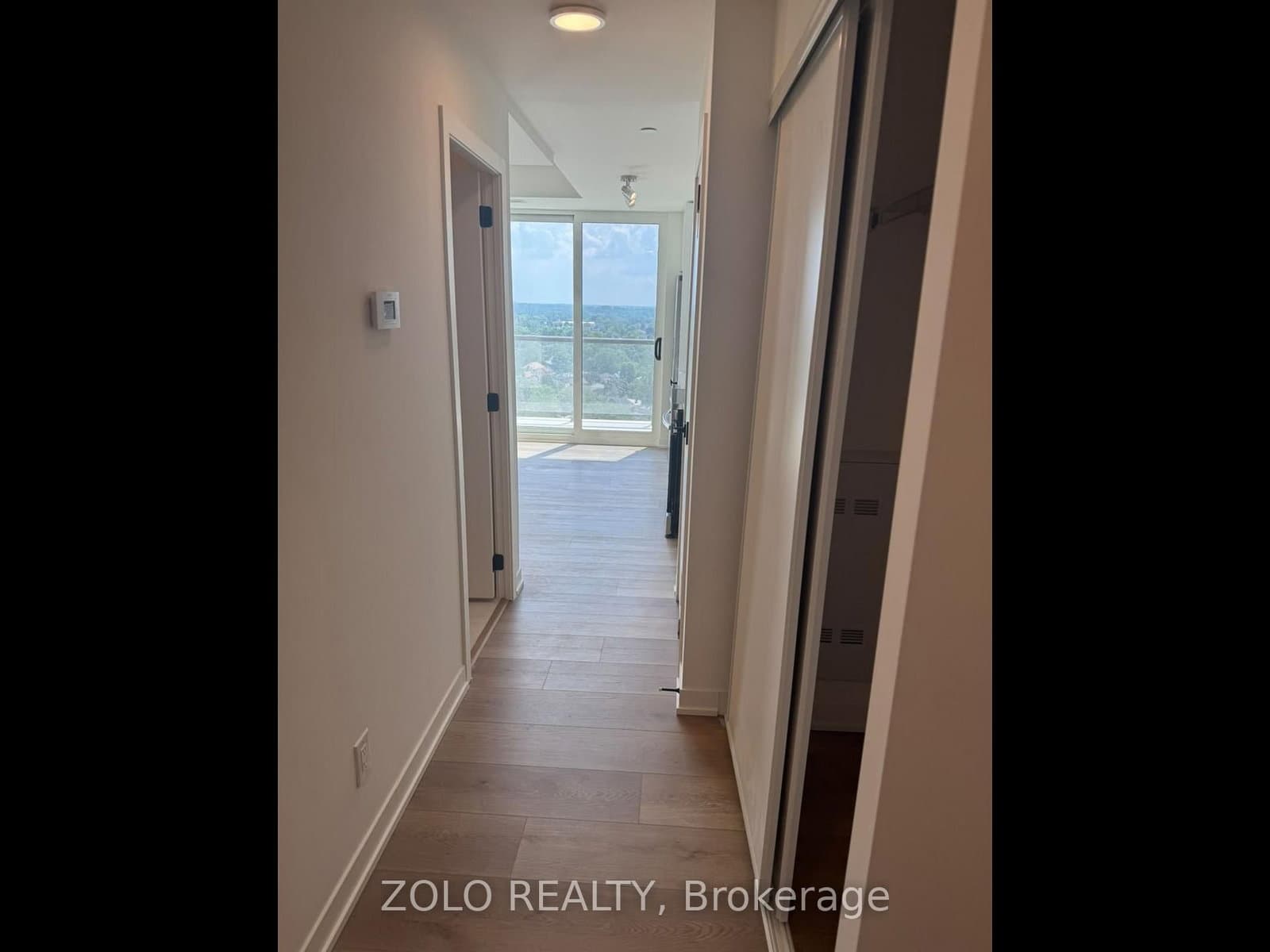 33 Erie Avenue, Unit 1608 thumbnail 5