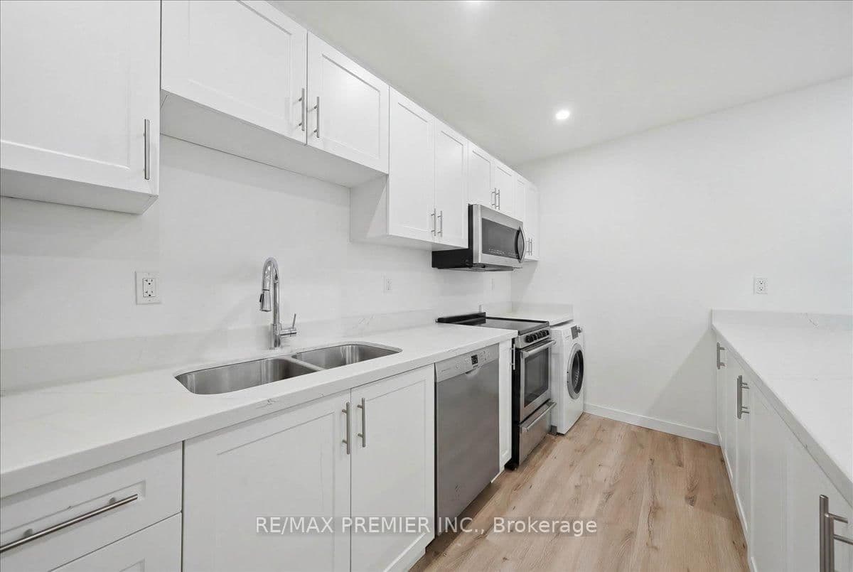 184 King Street E thumbnail 20