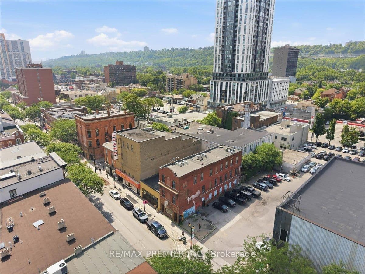 184 King Street E thumbnail 26