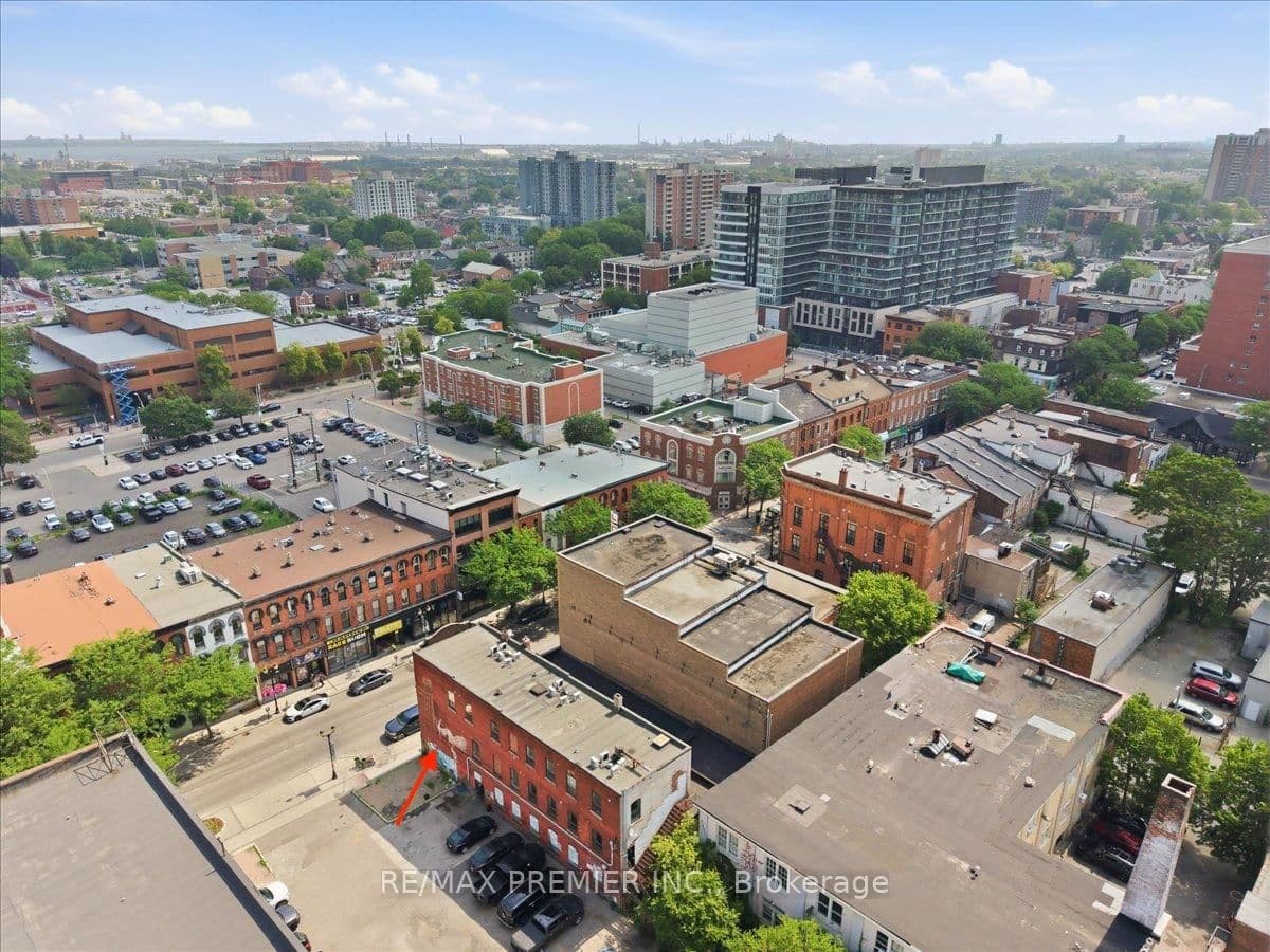 184 King Street E thumbnail 27