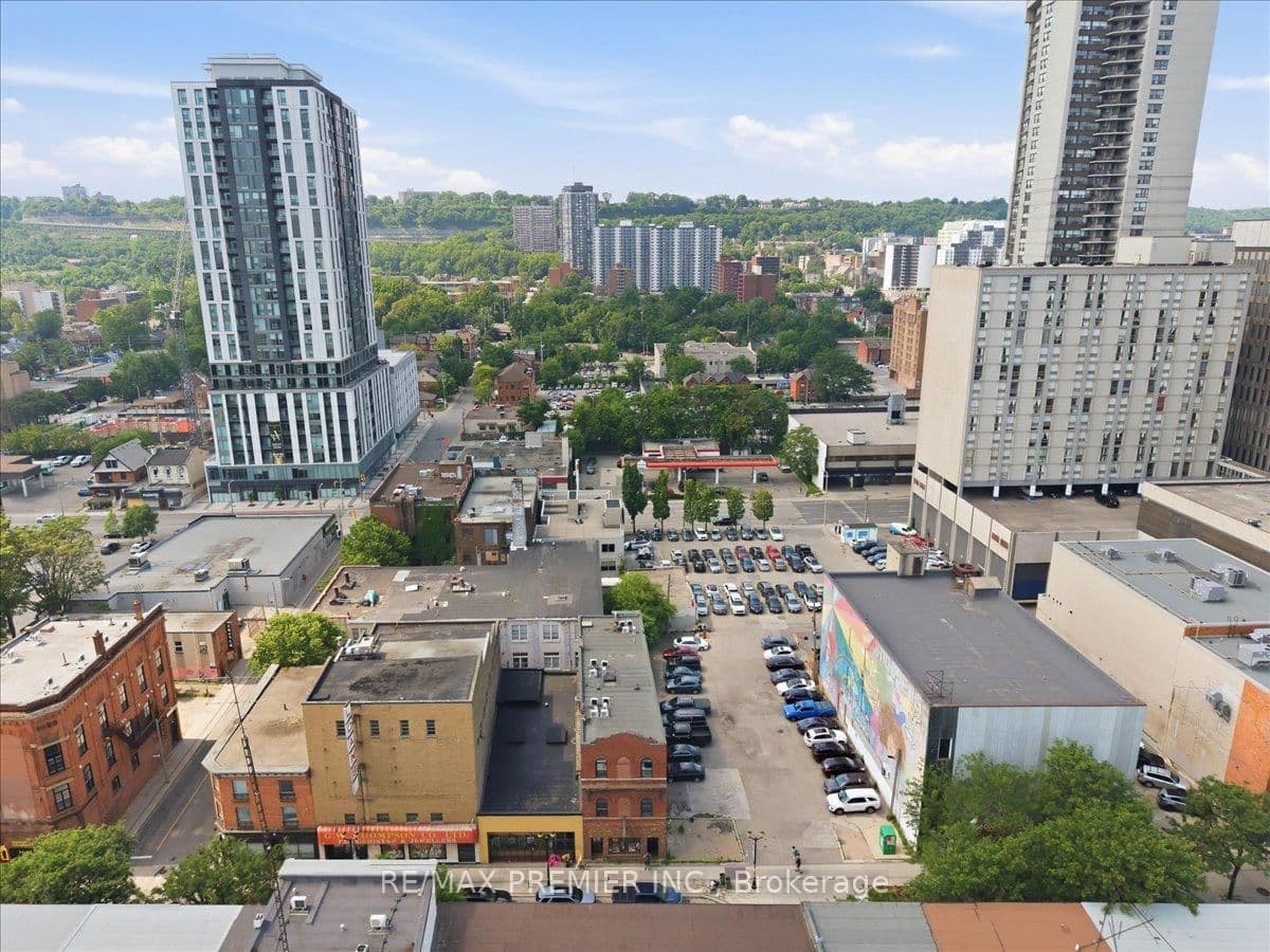 184 King Street E thumbnail 29