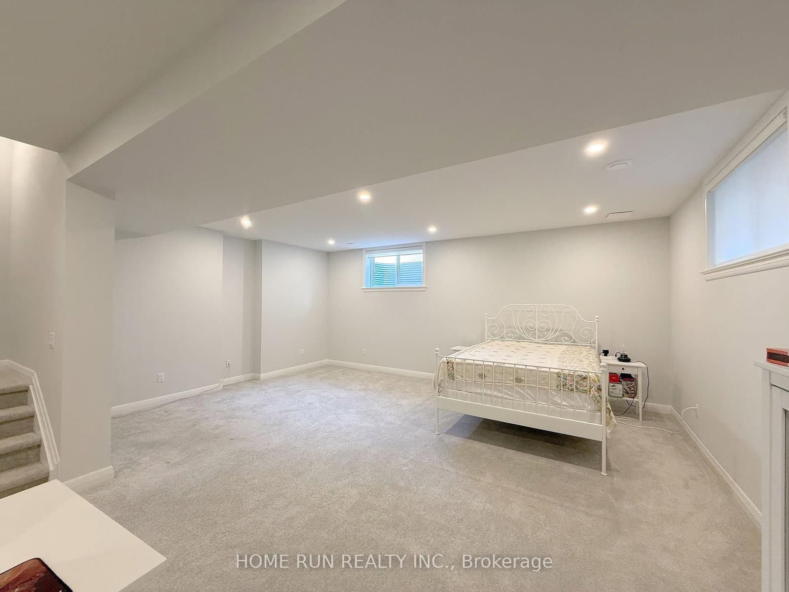 322 Lysander Place thumbnail 44