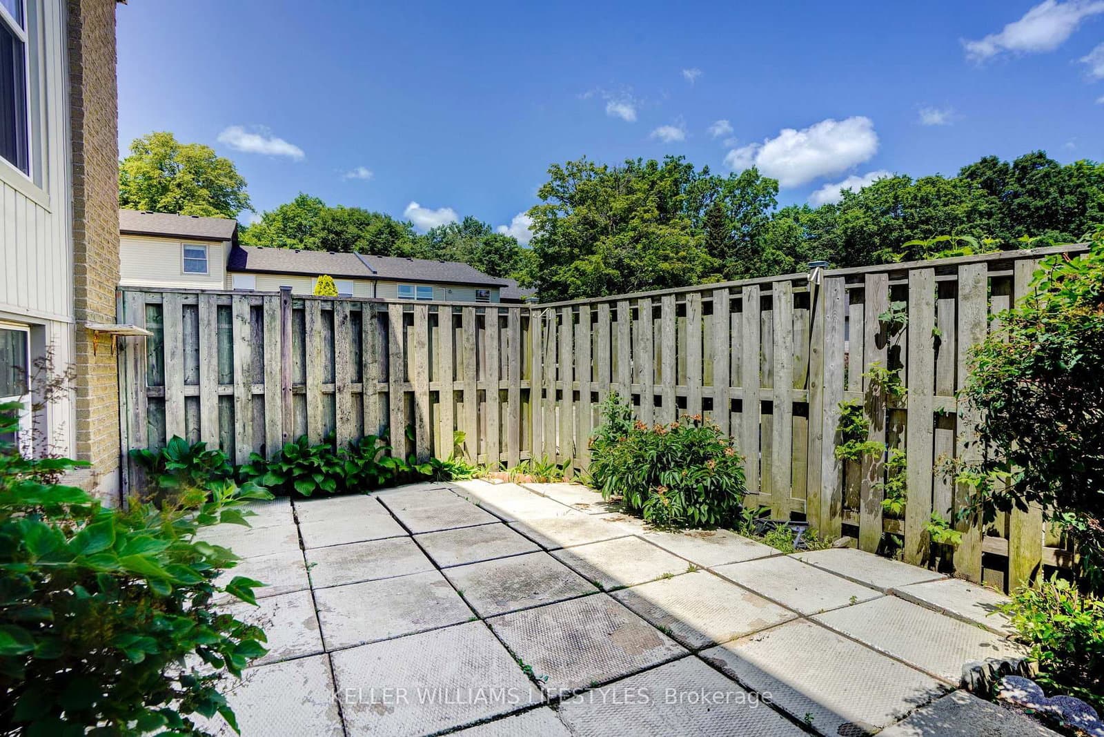 760 Berkshire Drive, Unit 20 thumbnail 33