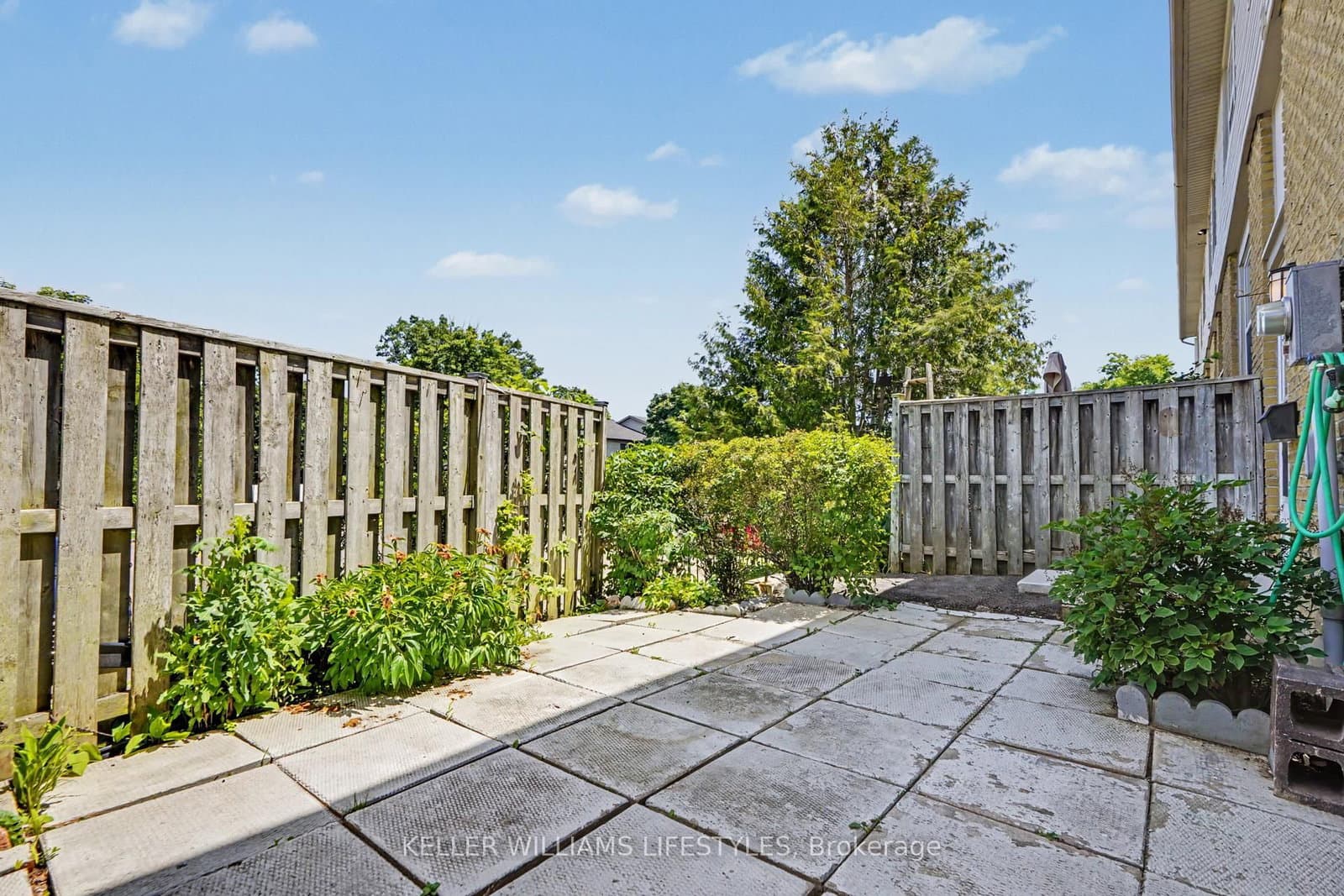 760 Berkshire Drive, Unit 20 thumbnail 46