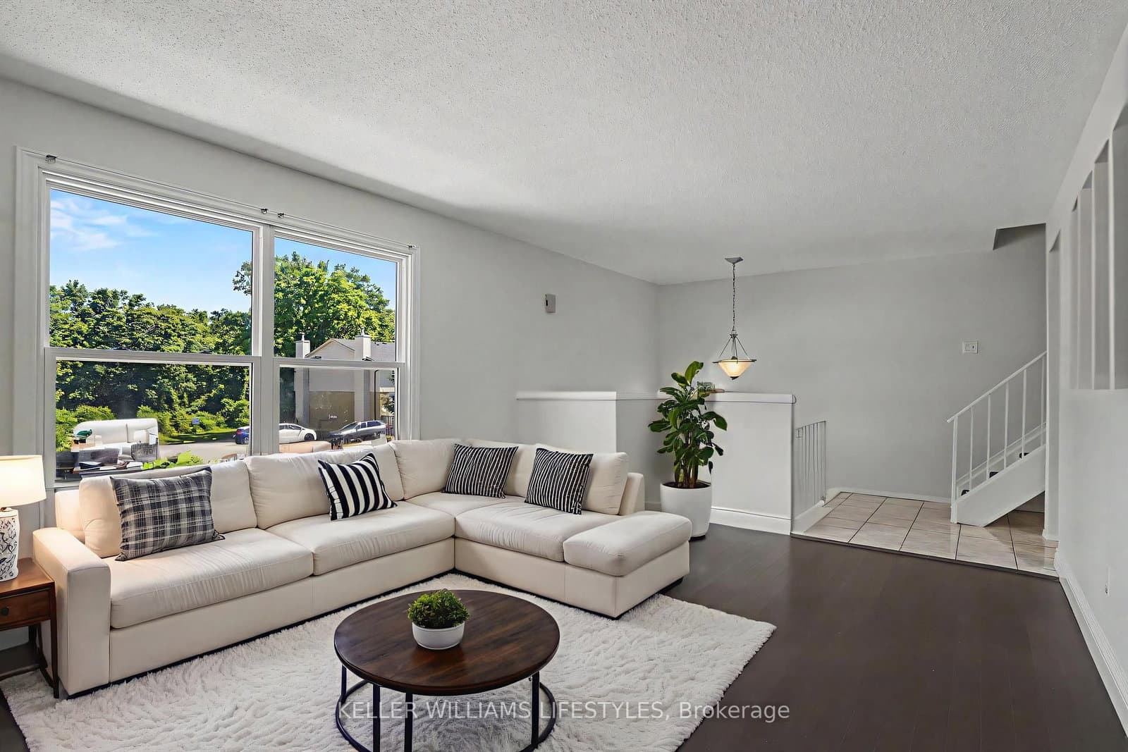 760 Berkshire Drive, Unit 20 thumbnail 8