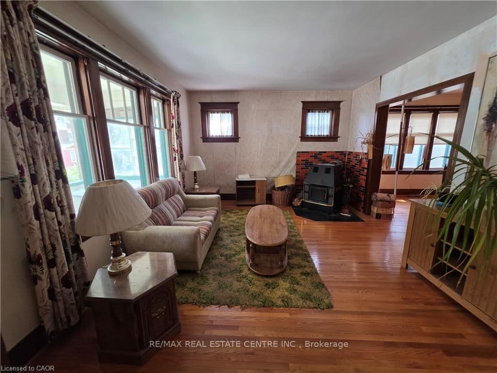 20 Fairview Avenue thumbnail 8