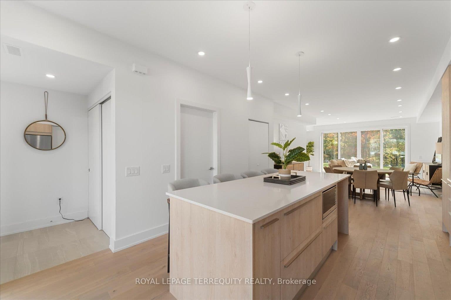 37 Rockmount Crescent thumbnail 5