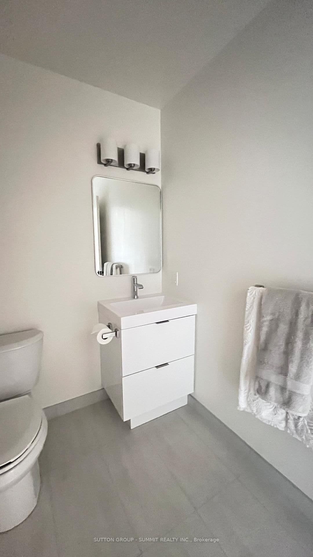 33 ERIE Avenue, Unit 402 thumbnail 34
