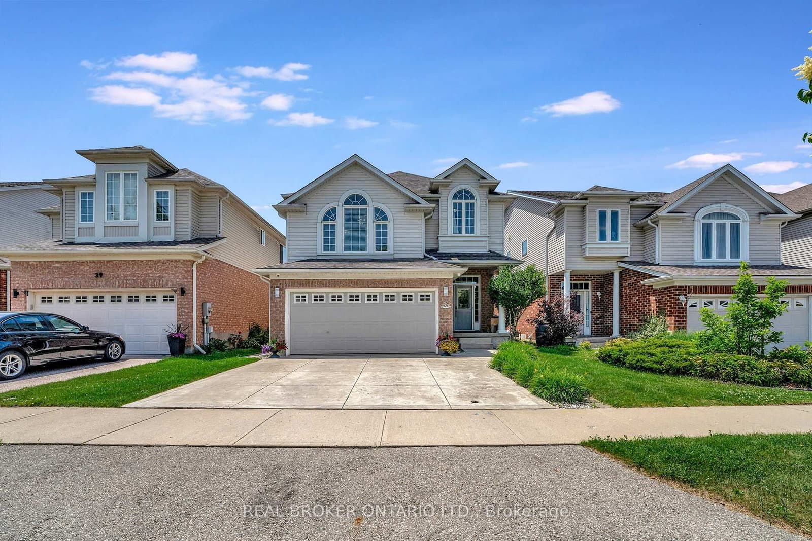 35 Dubrick Crescent thumbnail 2