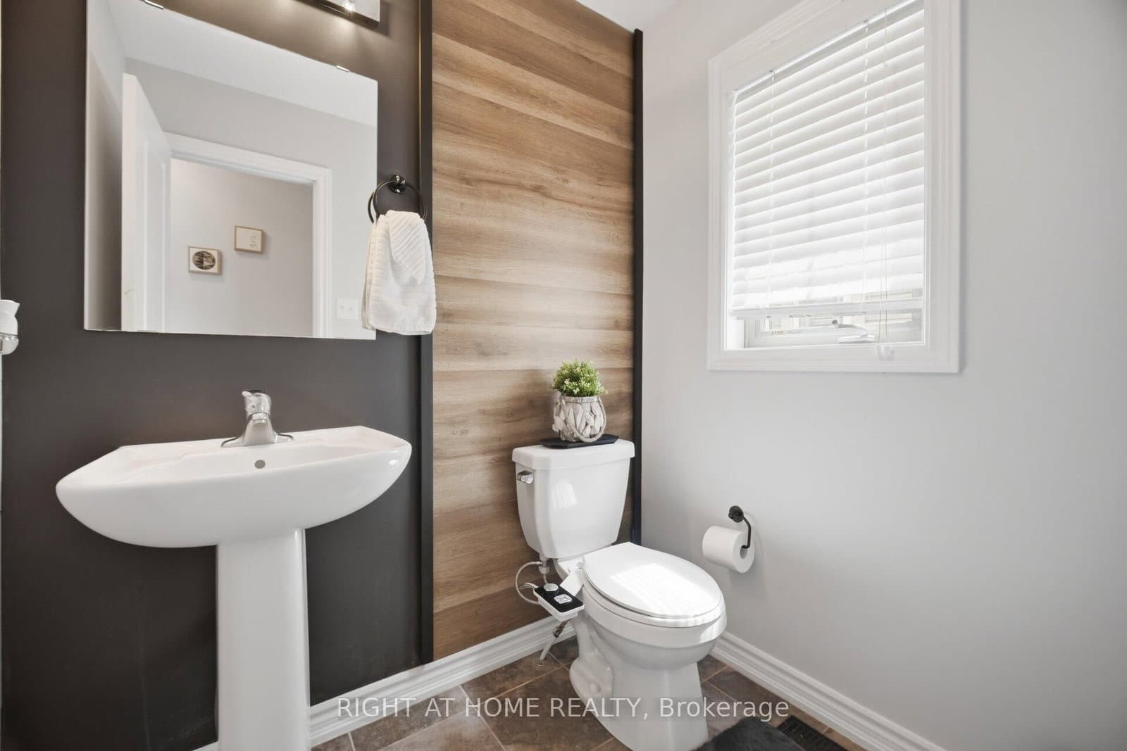 88 Decorso Drive, Unit 73 thumbnail 17