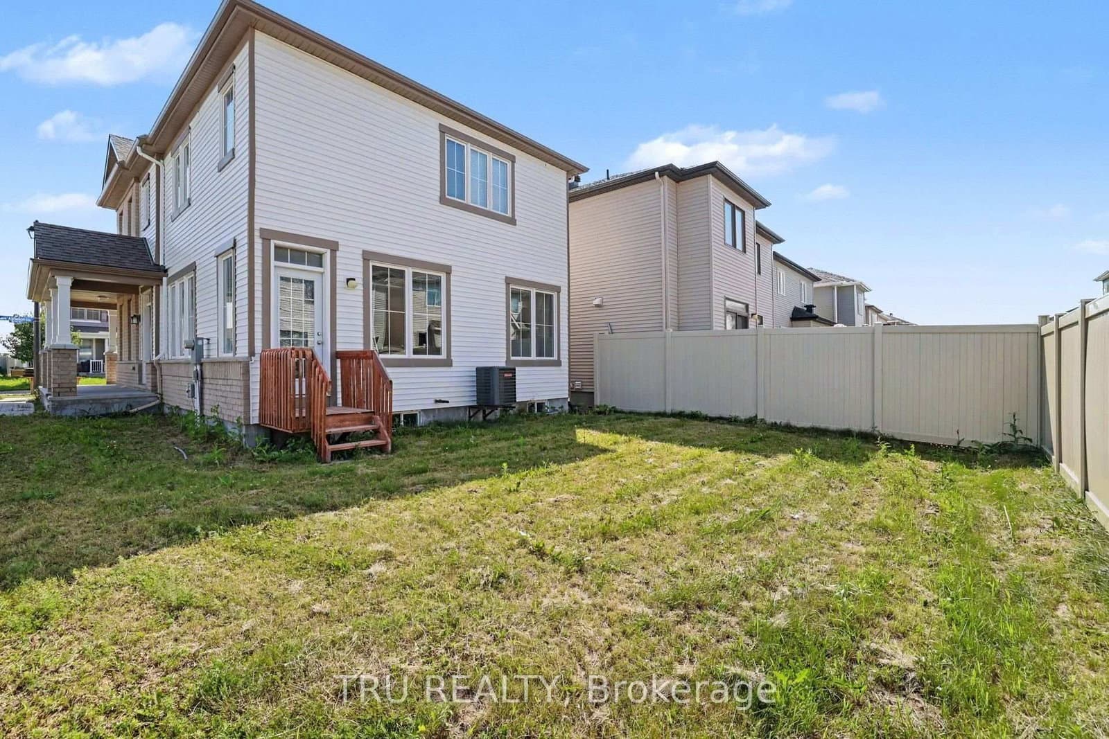 425 Aphelion Crescent thumbnail 28