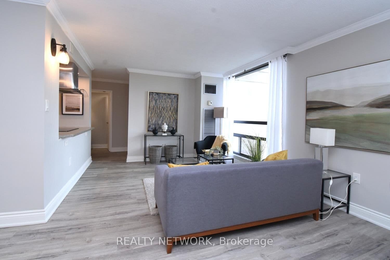 222 Jackson Street W, Unit 702 thumbnail 4