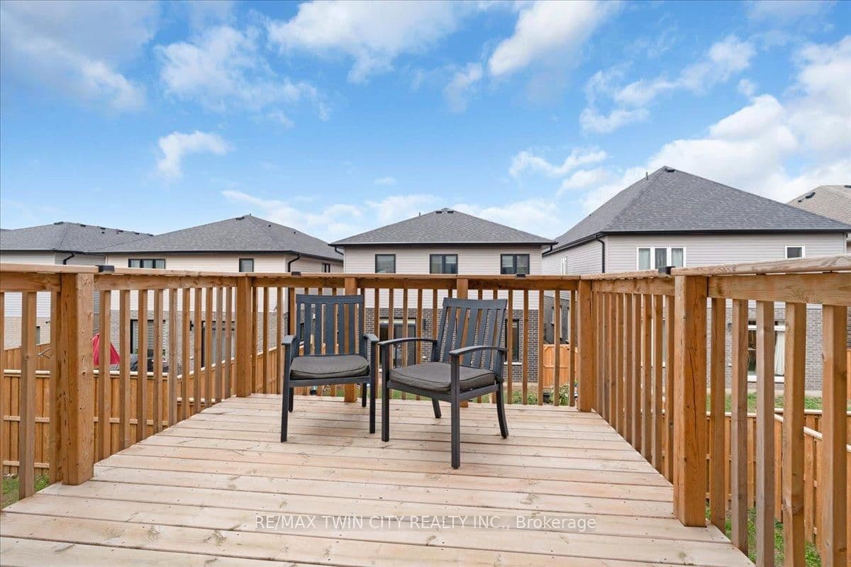 657 Benninger Drive thumbnail 17
