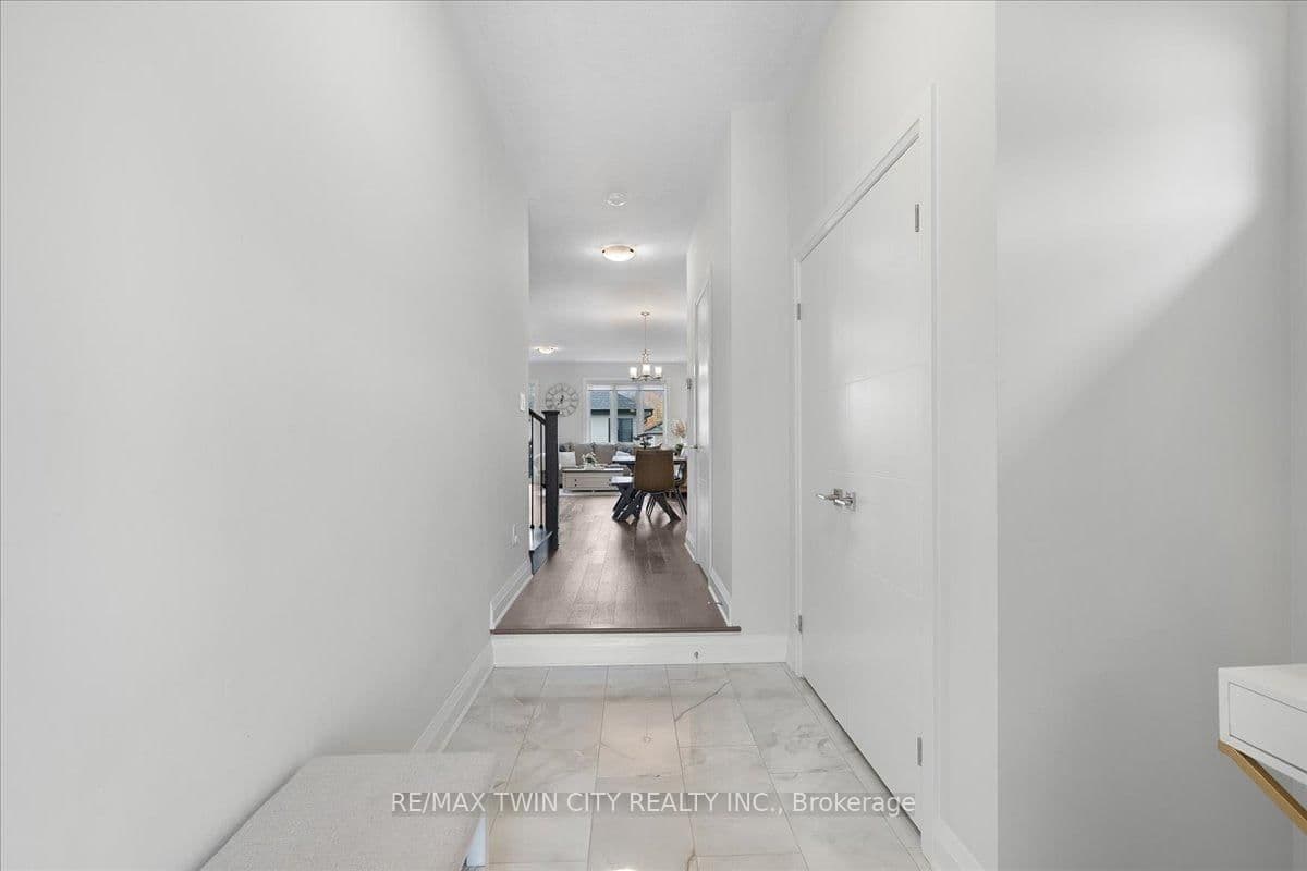 657 Benninger Drive thumbnail 4