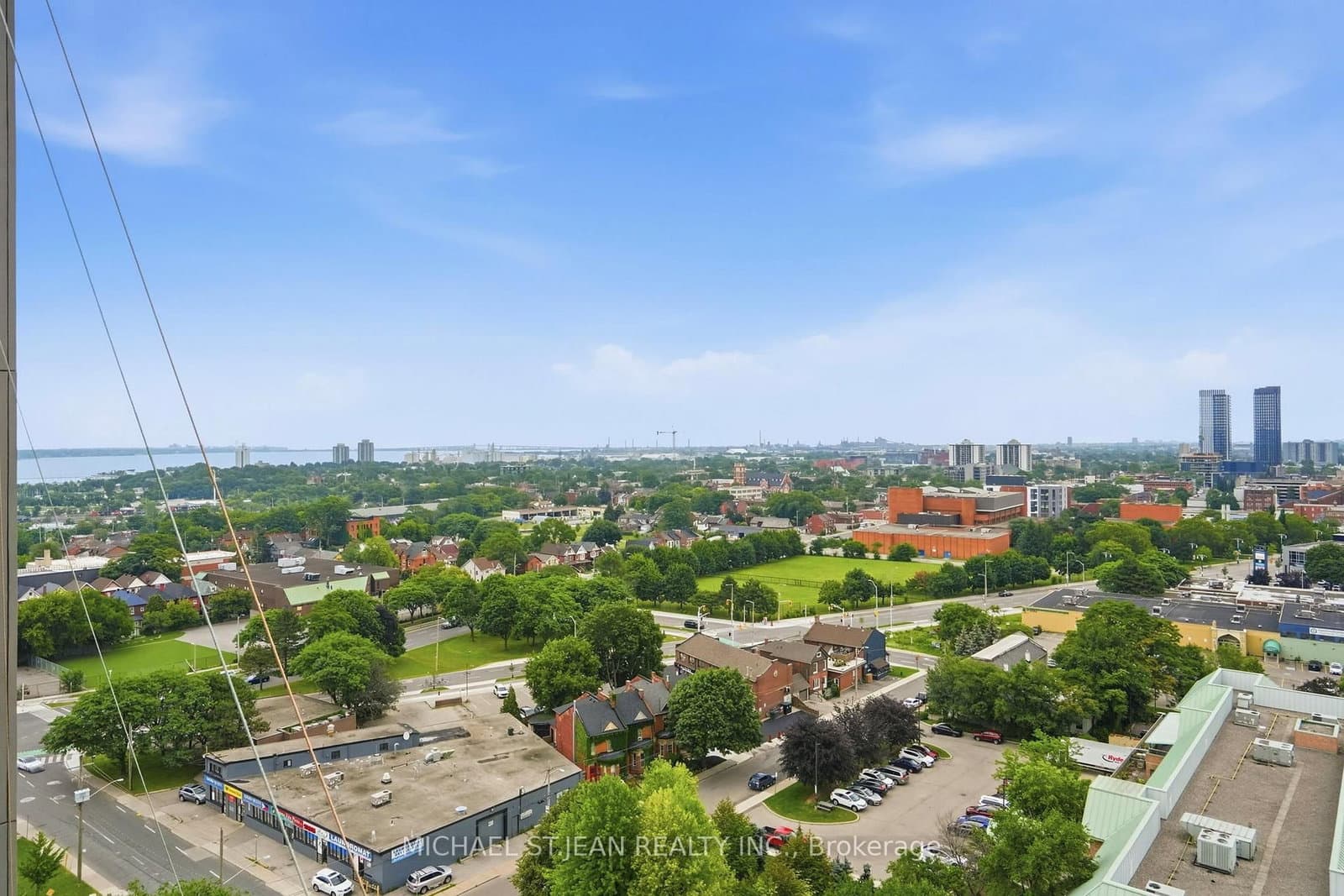 75 Queen Street N, Unit 1702 thumbnail 39