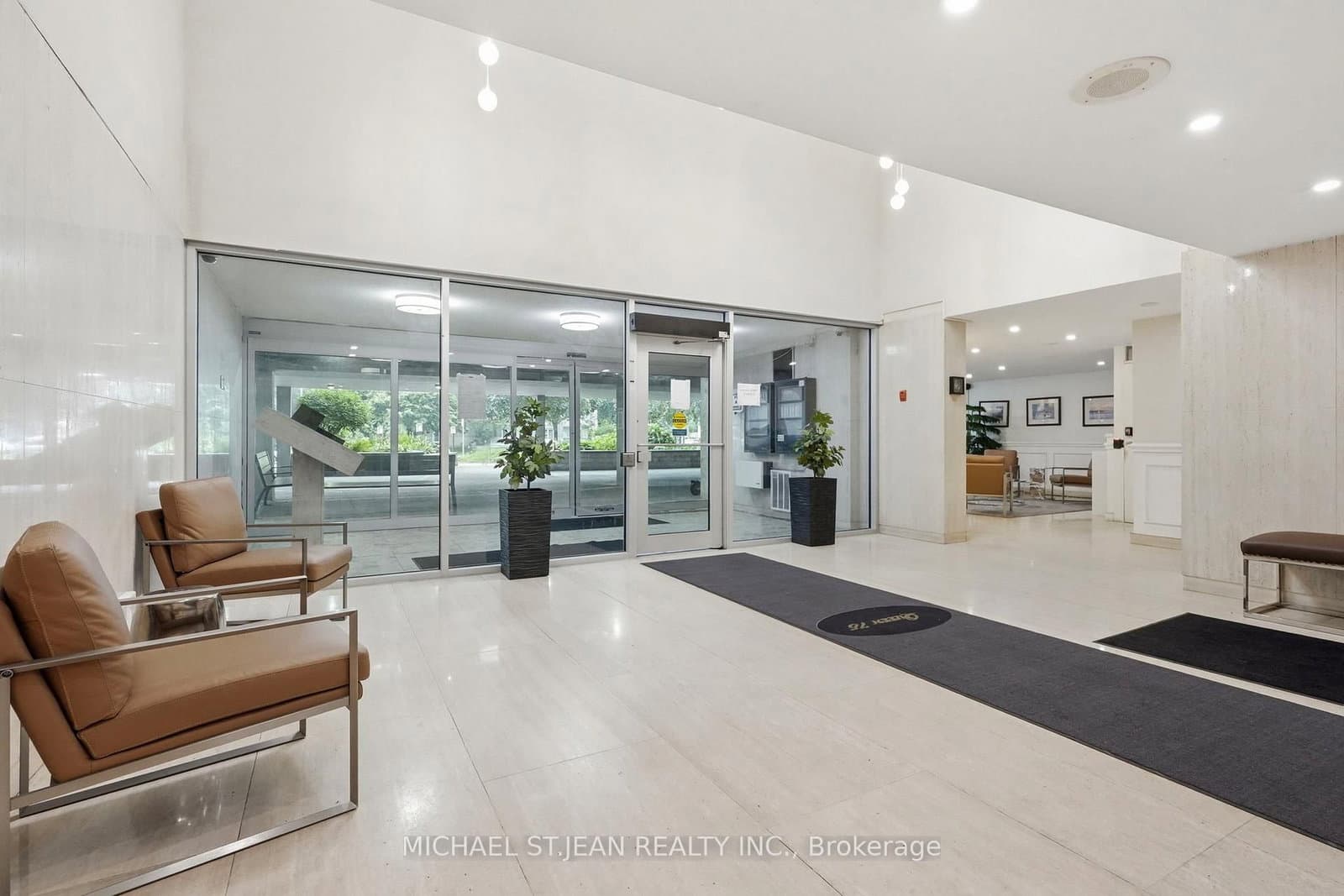 75 Queen Street N, Unit 1702 thumbnail 6