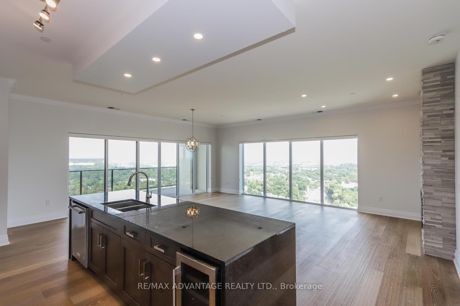 505 Talbot Street, Unit 2701 thumbnail 6