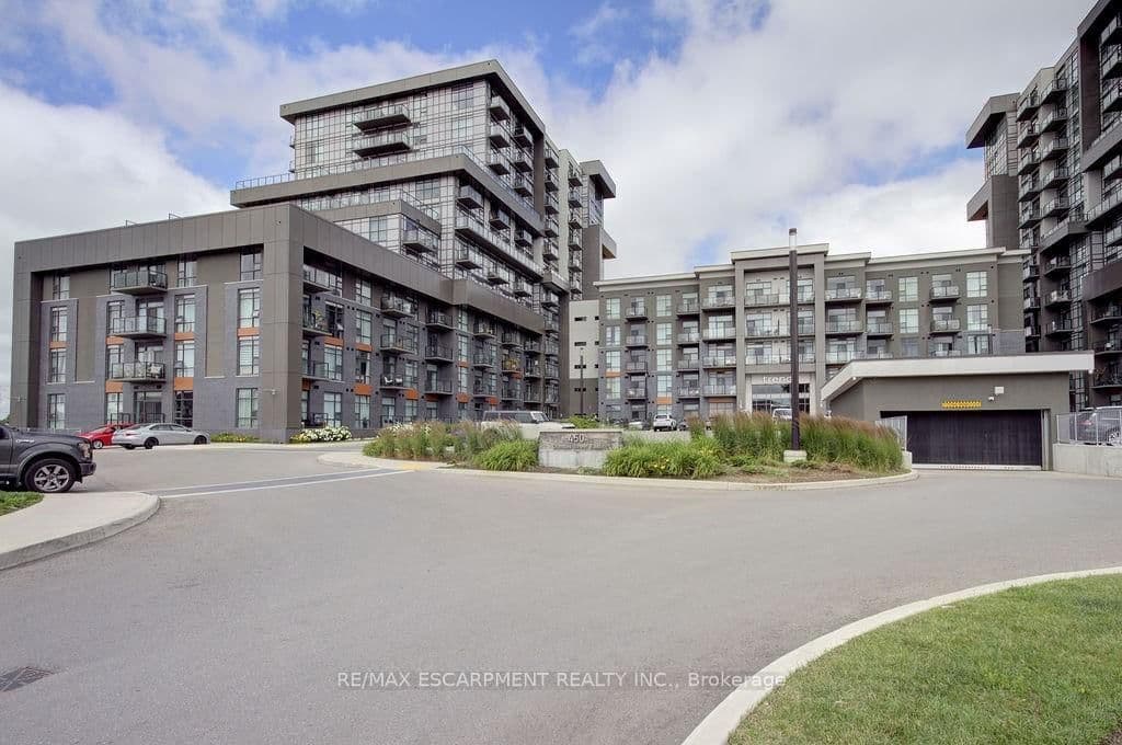 #110 - 450 Dundas Street E