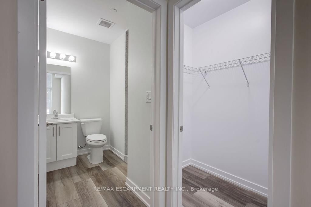 450 Dundas Street E, Unit 110 thumbnail 10