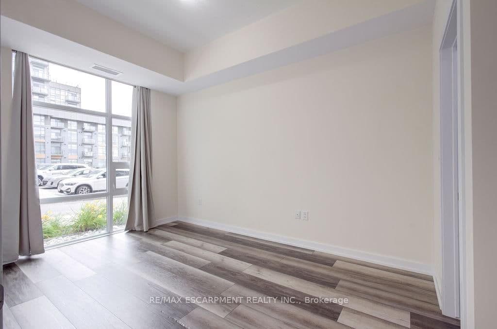 450 Dundas Street E, Unit 110 thumbnail 13