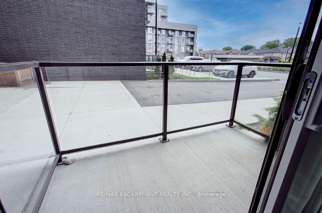 450 Dundas Street E, Unit 110 thumbnail 7