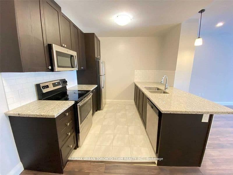 118 King Street E, Unit 621 thumbnail 7