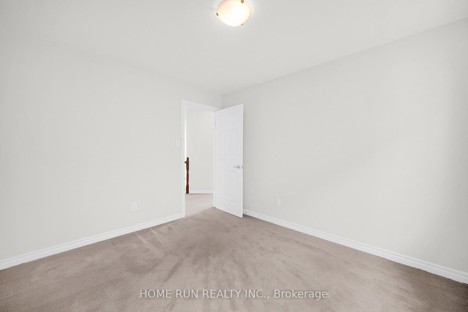 531 Bretby Crescent thumbnail 45