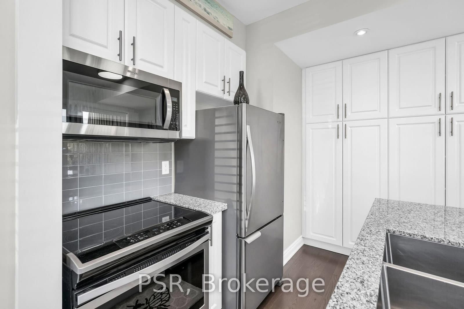 44 Carrick Trail thumbnail 20