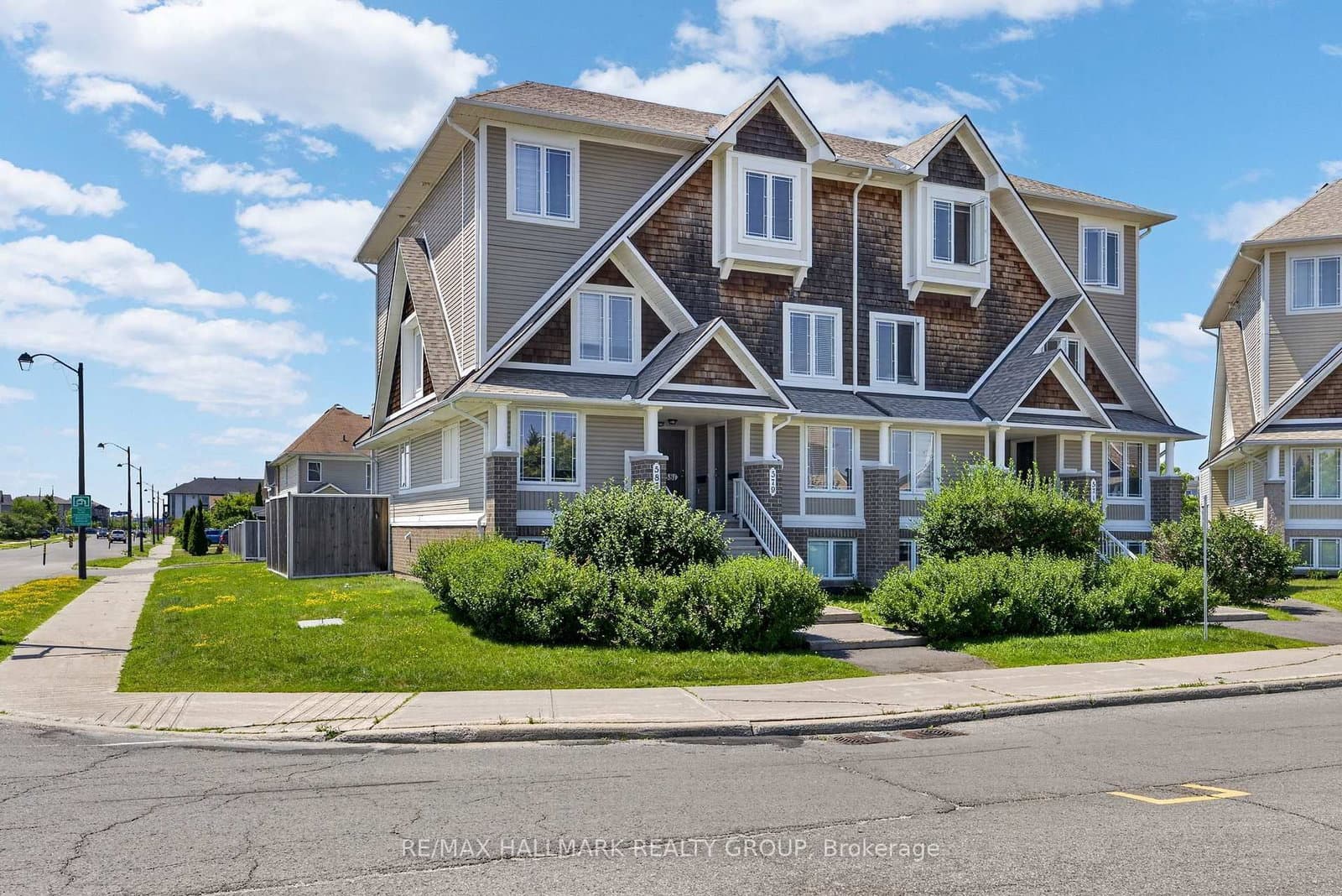 581 Lakeridge Drive, Unit 16 - Image 1