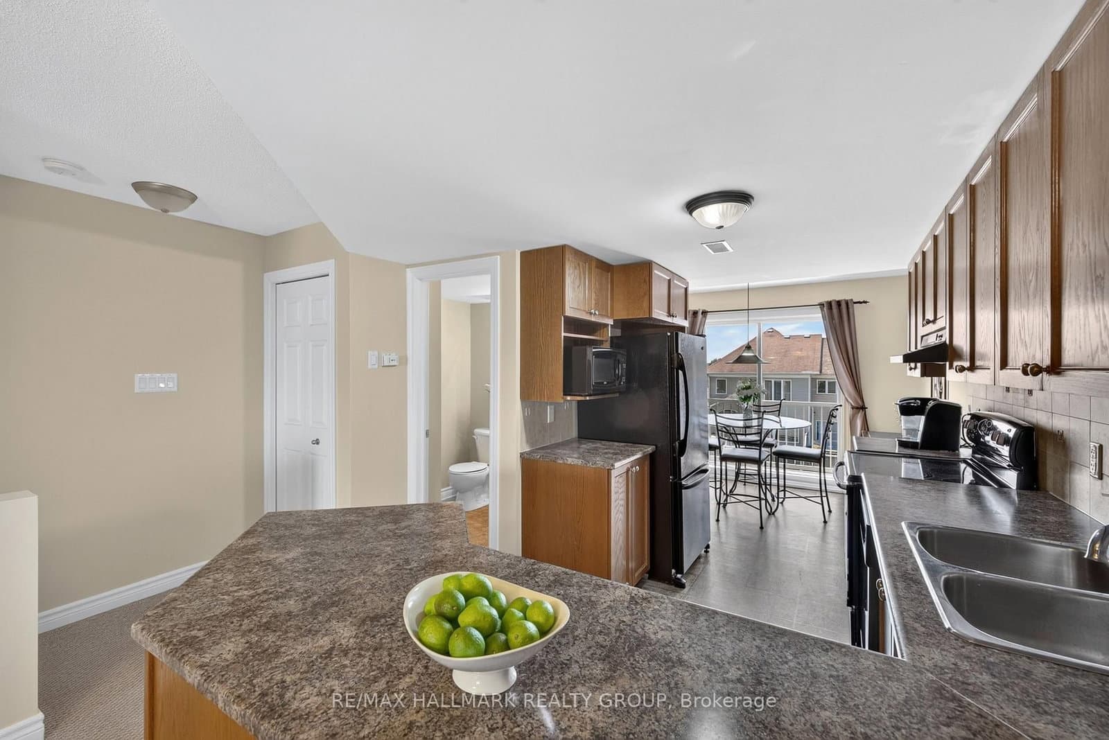 581 Lakeridge Drive, Unit 16 thumbnail 15