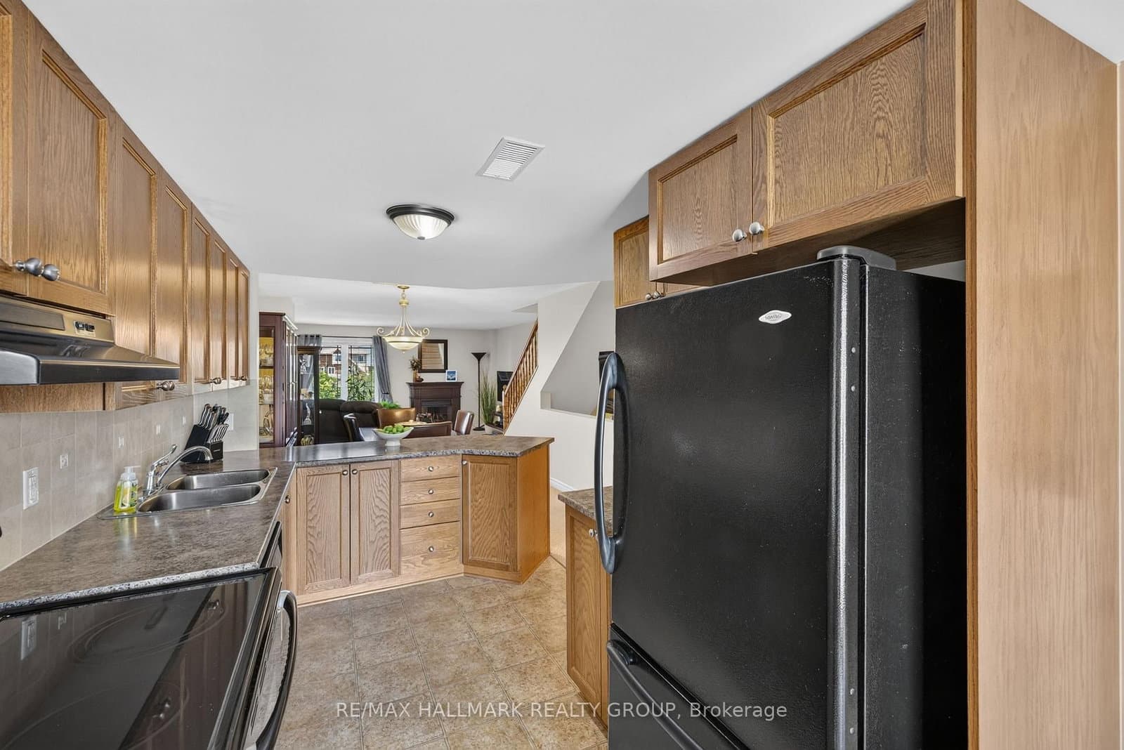 581 Lakeridge Drive, Unit 16 thumbnail 21