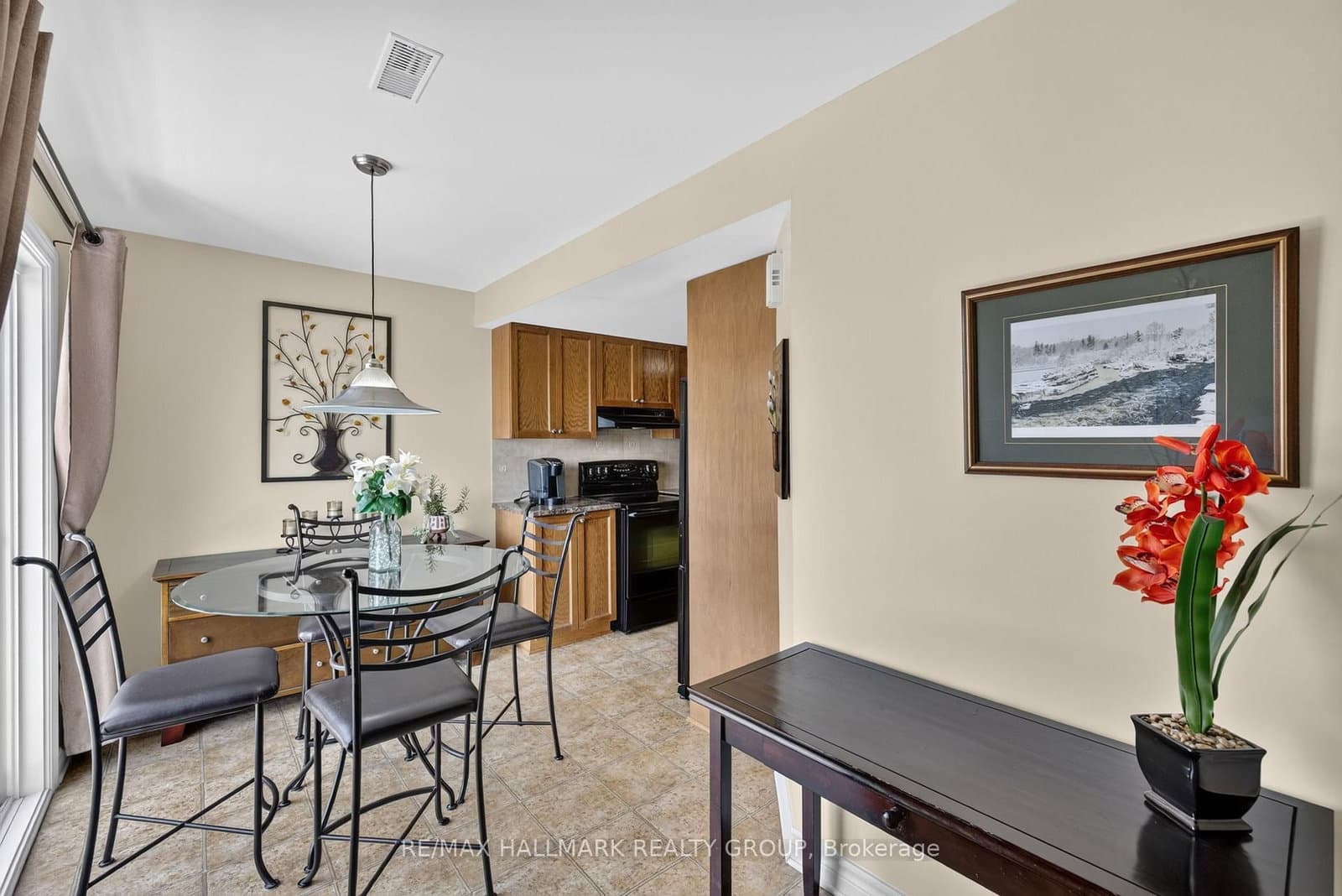 581 Lakeridge Drive, Unit 16 thumbnail 25