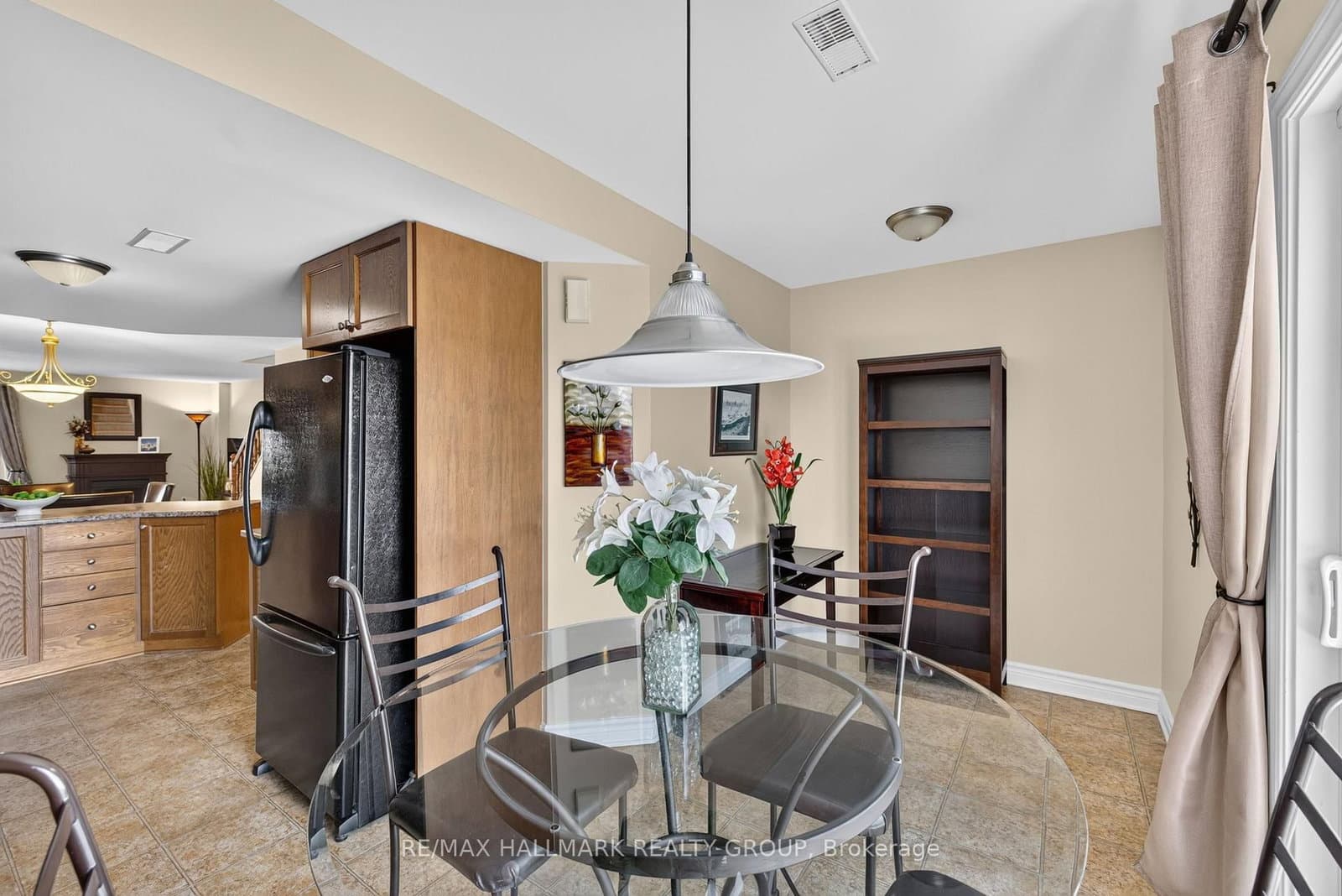 581 Lakeridge Drive, Unit 16 thumbnail 27