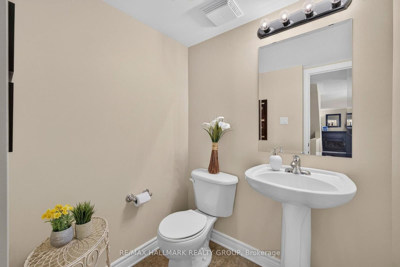 581 Lakeridge Drive, Unit 16 thumbnail 30