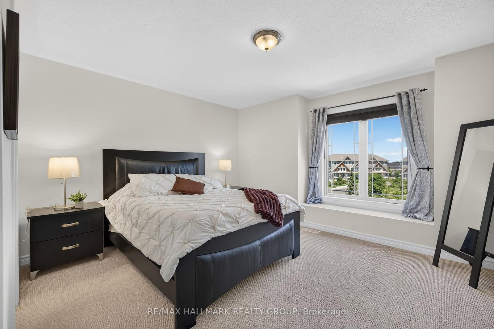 581 Lakeridge Drive, Unit 16 thumbnail 33