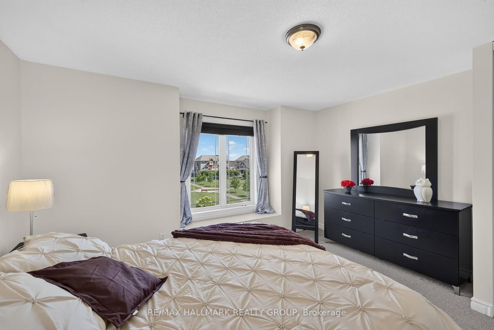 581 Lakeridge Drive, Unit 16 thumbnail 34