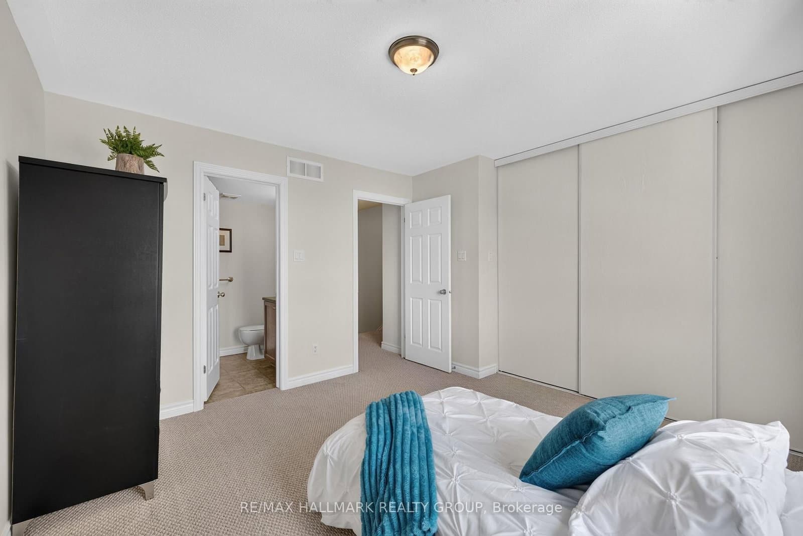 581 Lakeridge Drive, Unit 16 thumbnail 40