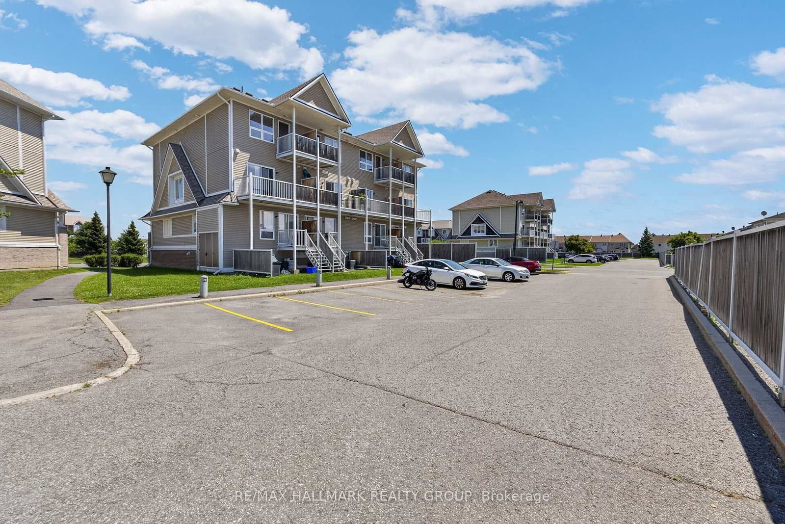 581 Lakeridge Drive, Unit 16 thumbnail 46