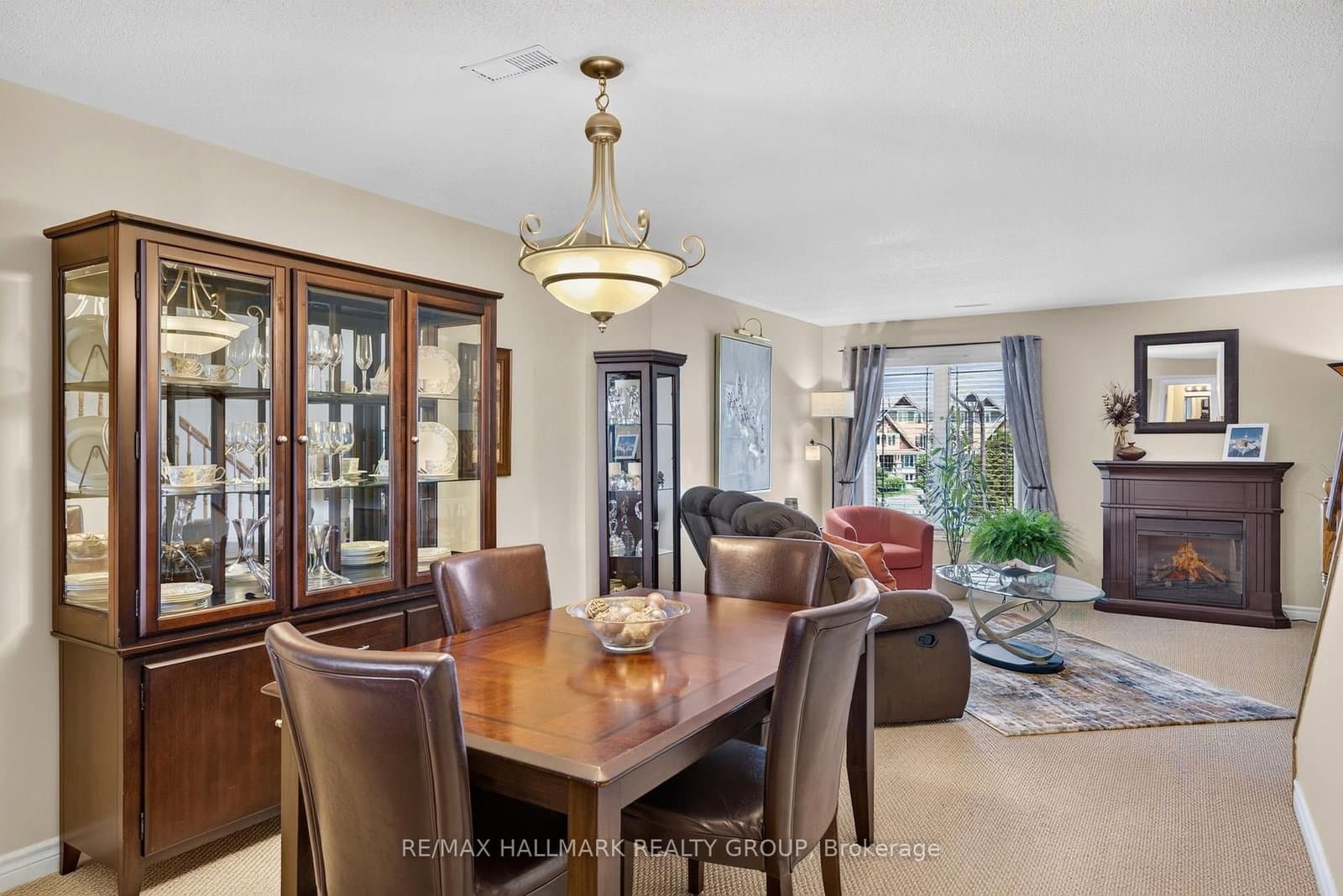581 Lakeridge Drive, Unit 16 thumbnail 6