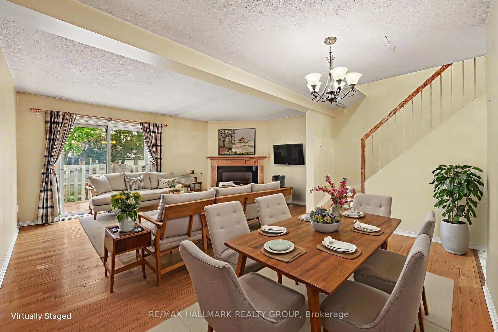 277 Pickford Drive thumbnail 4