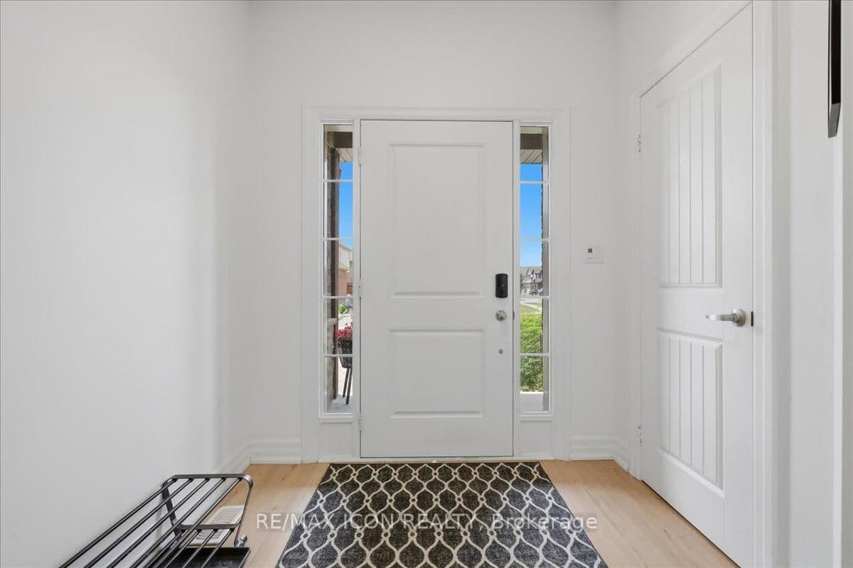 275 Falconridge Drive thumbnail 7