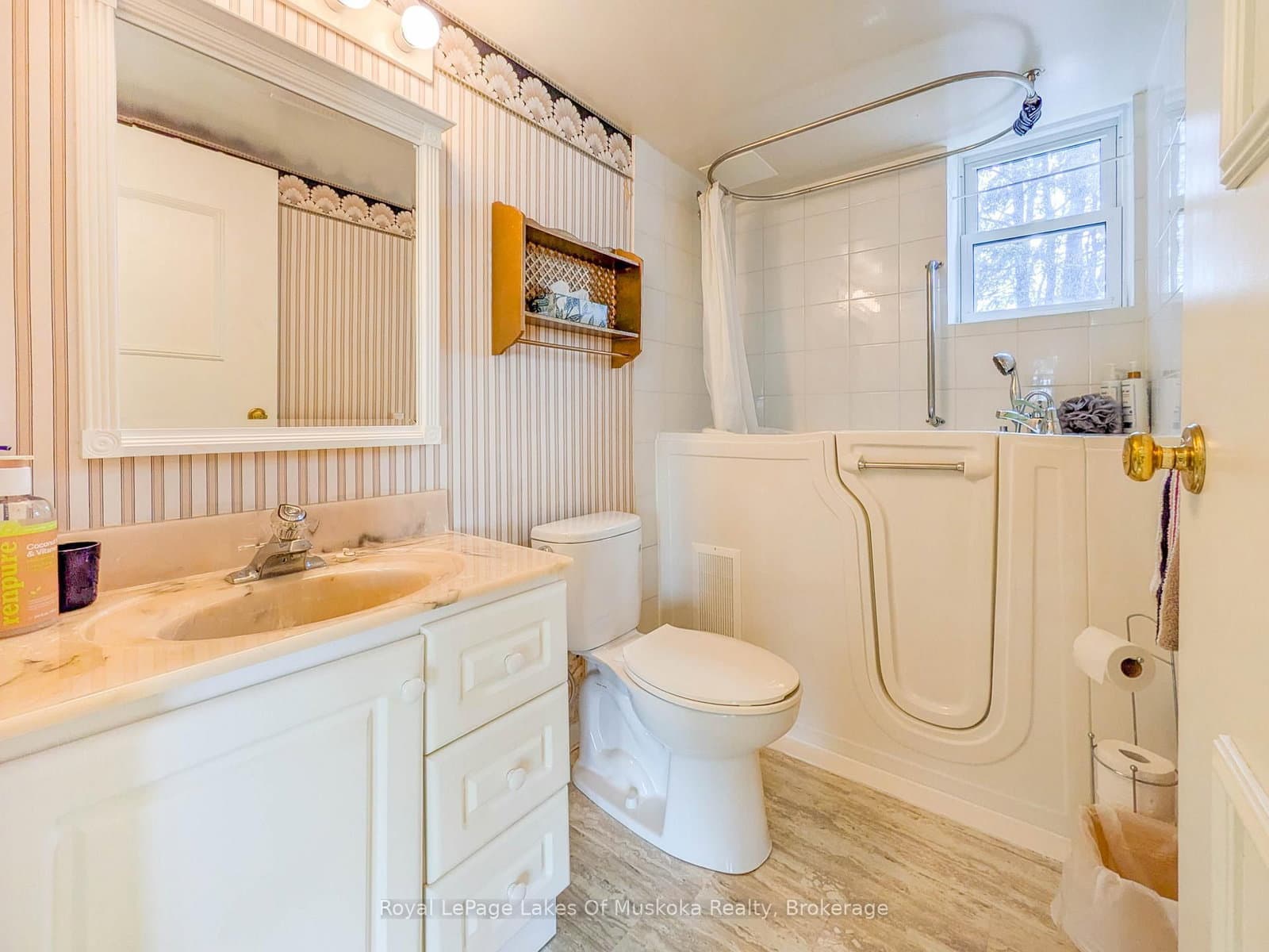 38 Monck Road, Unit 101 thumbnail 22