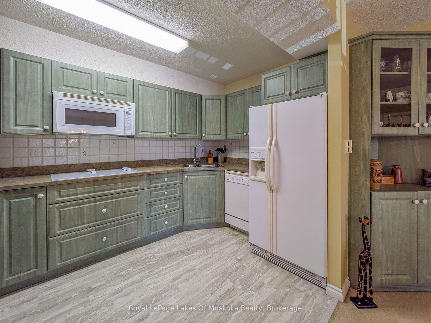 38 Monck Road, Unit 101 thumbnail 9