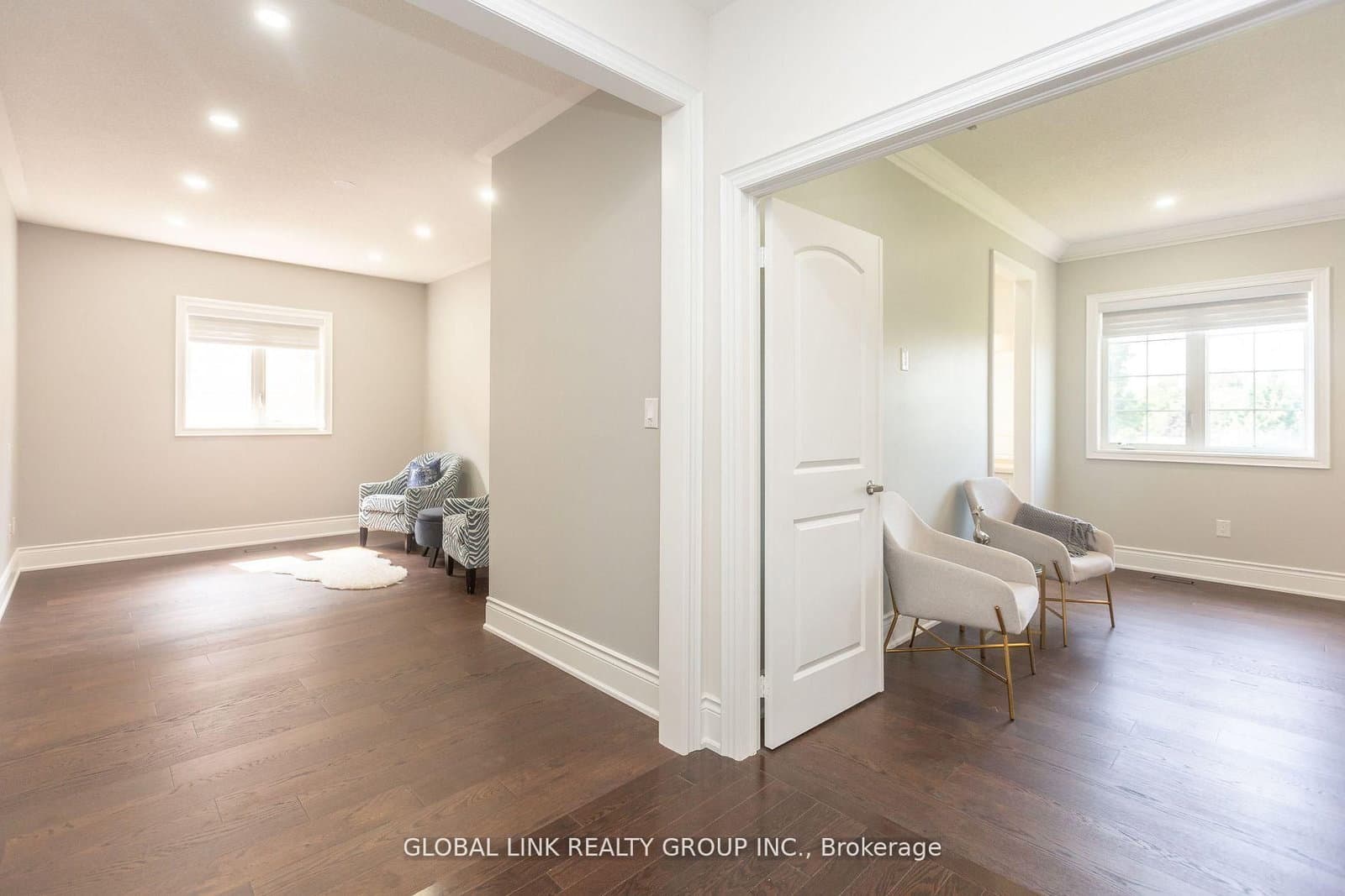 44 Golden Hawk Drive thumbnail 17